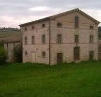 Haus in Arcevia, Marche, 400 m²