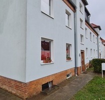 „Charmantes Mehrfamilienhaus in Stralsund – Ihr Investment in eine idyllische Wohnlage!“