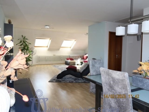 14_Wohn-Esszimmer OG - 11 Zimmer Einfamilienhaus zum Kaufen in Homburg