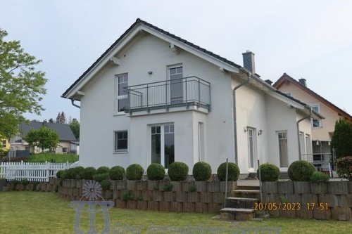 2 - Modernes Einfamilienhaus in Toplage mit Fernblick