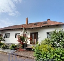 Großzügiges Wohnhaus mit ELW zentral zwischen Homburg und Zweibrücken