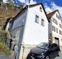 Top Angebot: 1 Grundstück, 3 Gebäude, bis zu 5 WE, davon 3 vermietet - Schmitten