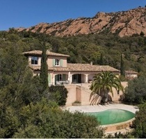 Wunderschöne Villa mit Infinity-Pool und Panoramablick - Agay