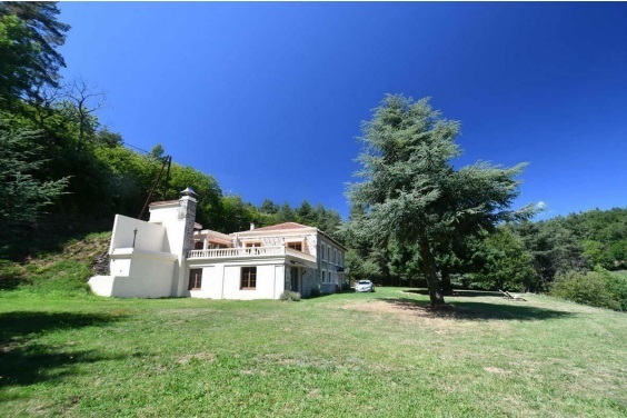 Landhausvillenanwesen in der Ardèche - Silhac
