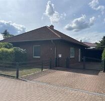 Charmanter Winkelbungalow mit Carport - Platz für Ihre Träume! - Steyerberg