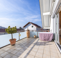 Anwesen mit 2 Einheiten auf ca. 472 m² Wohnnutzfläche in Flughafennähe, auch teilgewerblich nutzbar - Eching