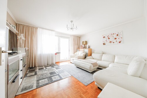 Wohnzimmer - 3 Zimmer Etagenwohnung zum Kaufen in Starnberg