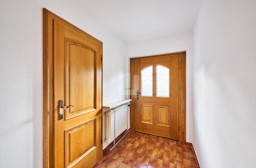 Eingangsbereich - 5 Zimmer Doppelhaushälfte zum Kaufen in Puchheim