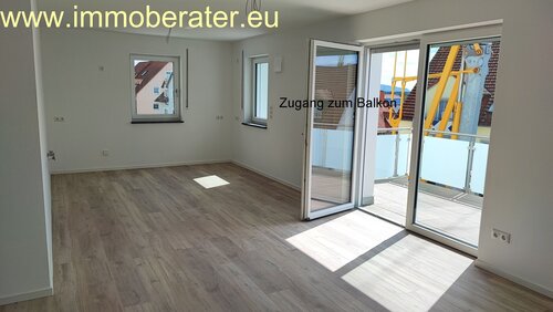 Zugang zum Balkon - 4 Zimmer Etagenwohnung zur Miete in Speichersdorf