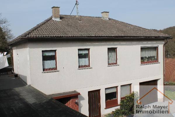 Verkehrsgünstige Lage in Vollmersbach über Idar: Einfamilienhaus mit Garage, inklusive großer, separater Gewerbeimmobilie (Ehemalige Möbelschreinerei), 2 zum Preis von 1 - Idar-Oberstein