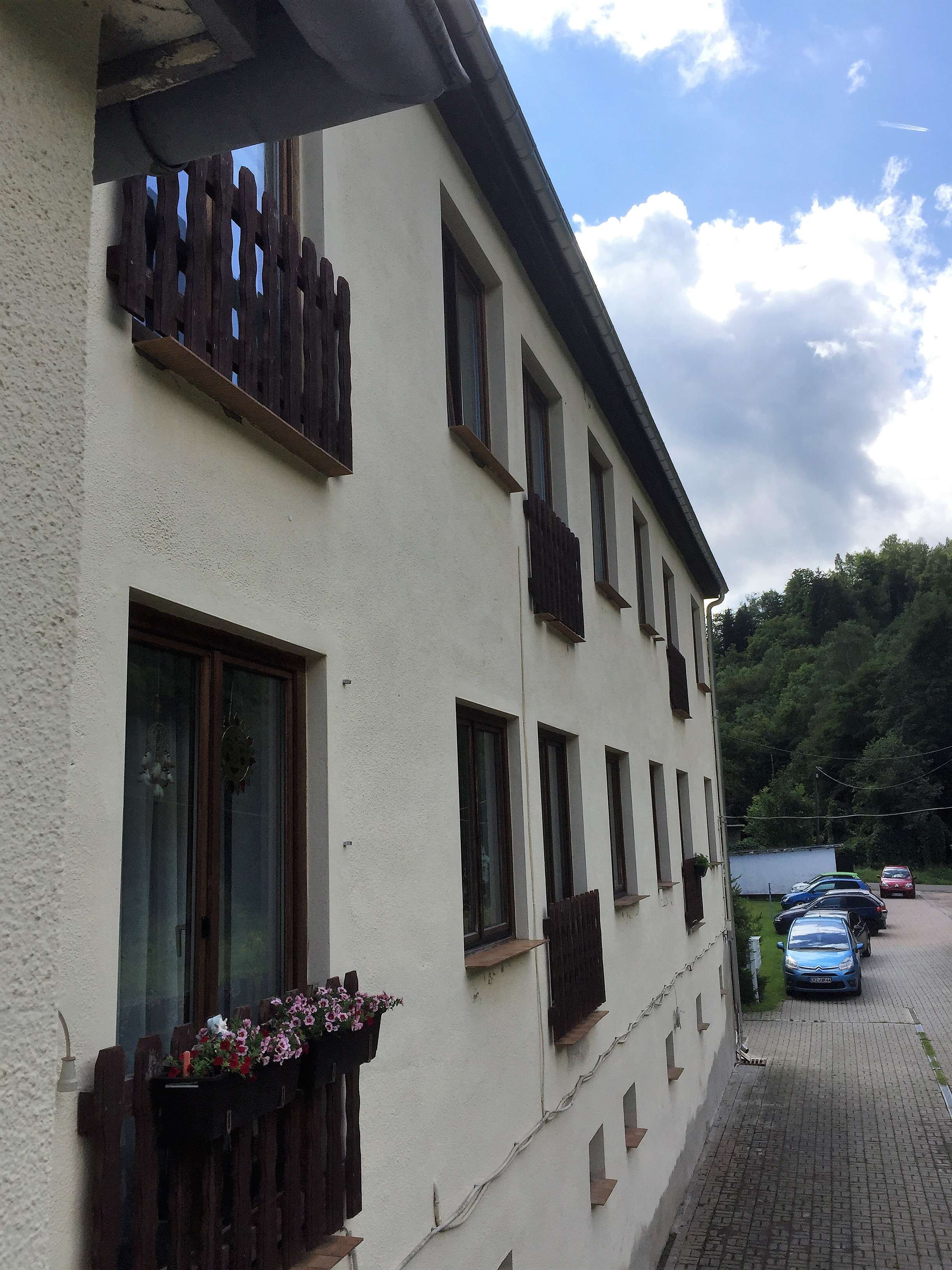 3 Zimmer Wohnung! Renoviert. - 313,16 EUR Kaltmiete, ca.  78,29 m² Wohnfläche in Breitenbrunn/ Antonsthal (PLZ: 08359)