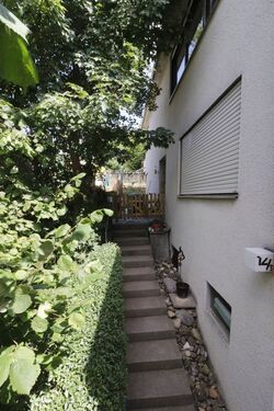 Zugang - 6 Zimmer Doppelhaushälfte zum Kaufen in Heubach