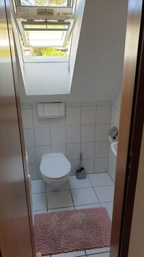 separates WC - 3 Zimmer Dachgeschoßwohnung in Nürnberg