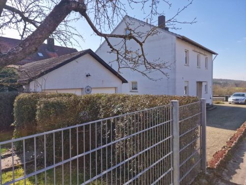 2-Familien-Haus in 97535 Wasserlosen zwischen Schweinfurt, Würzburg und Bad Kissingen (ID 10372)