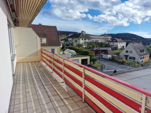 Bild - 3-Zimmer-Eigentumswohnung mit Balkon und Garage in 97688 Bad Kissingen (ID 10429)