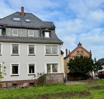 Sanierte Stilaltbauwohnung mit Terrasse und kleinem Garten in Mainnähe - Frankfurt-Griesheim - Frankfurt am Main