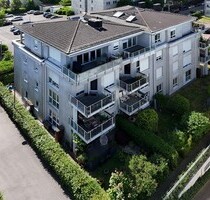 Hattersheim: Reizende 2-Zimmer-Dachgeschosswohnung in absoluter Ruhe- und Sonnenlage