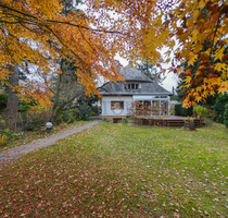 Traumhaftes Einfamilienhaus in bester Lage von Zehlendorf mit romantischen Garten - Berlin Zehlendorf (Ortsteil)