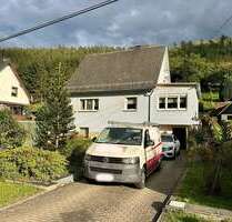 Gepflegtes Einfamilienhaus mit schönen Grundstück, PV-Anlage und Kamin - Kaulsdorf