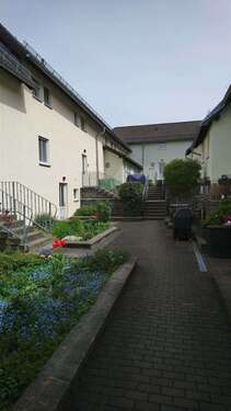 Hauseingang - Maisonettenwohnung mit 83,00 m² in Lichtenstein / Sa. zum Kaufen