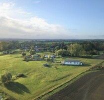 HORN IMMOBILIEN+ Rumpshagen bei Penzlin, Alpakafarm mit Wohnhaus, Stall, Tierbestand + 9 ha Land - Ankershagen