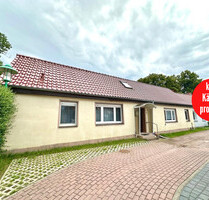 HORN IMMOBILIEN ++ Doppelhaushälfte an der Stadtmauer in Brüssow bei Pasewalk