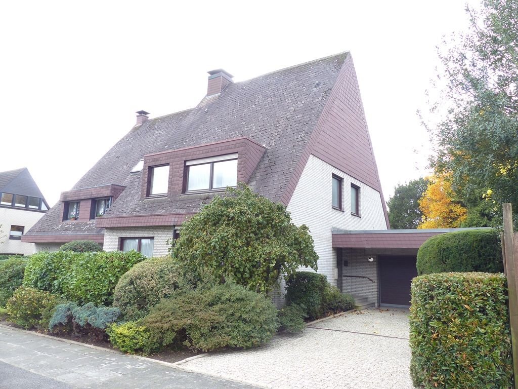 Recklinghausen-Nord! Großzügiges Einfamilienhaus auf Kaufgrundstück in ruhiger Wohnlage!