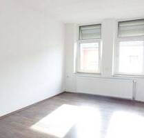 Recklinghausen-Hochlarmark! Kleine Single-Wohnung im gepflegten Wohn- und Geschäftshaus.