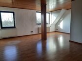 Wohnzimmer - Gemütliches Wohnen mit Aussicht: Single-Wohnung am Schloss Strünkede in zentraler Lage von Herne!