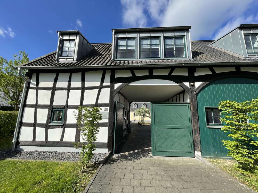 Wohnung zum Mieten in Bonn 1.240,00 € 99 m²
