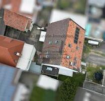 Großfamilie aufgepasst - 2 Häuser ein Grundstück - 383m² Wohnfl. + Baufenster - Bürstadt