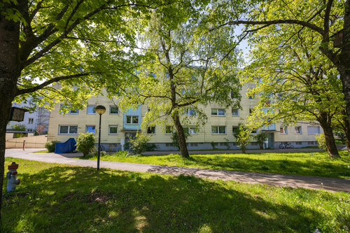 Grünanlage - 3.5 Zimmer Etagenwohnung in Olching