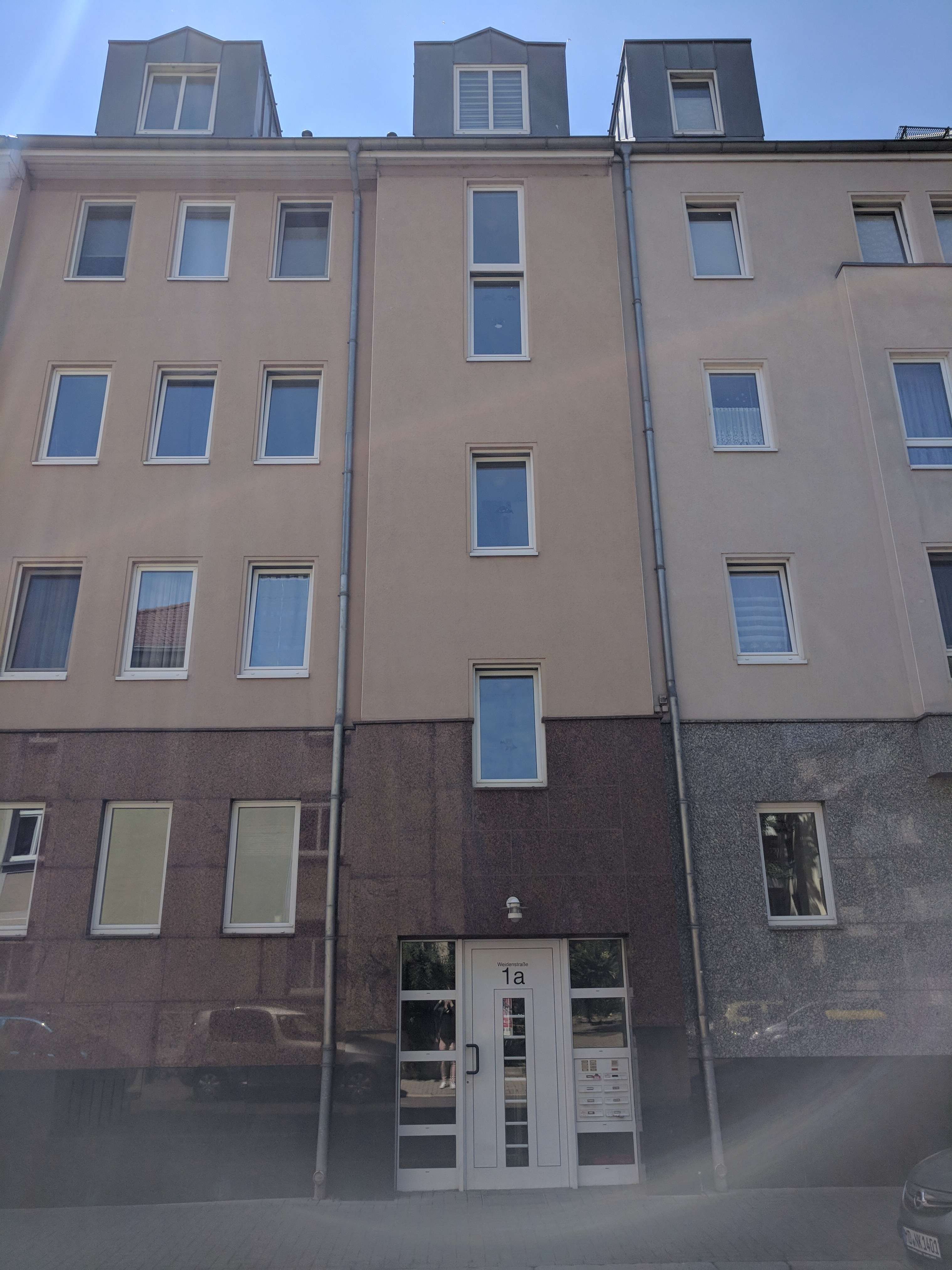 sonnige 2 Zimmer-Wohnung mit Balkon & Küche - Magdeburg