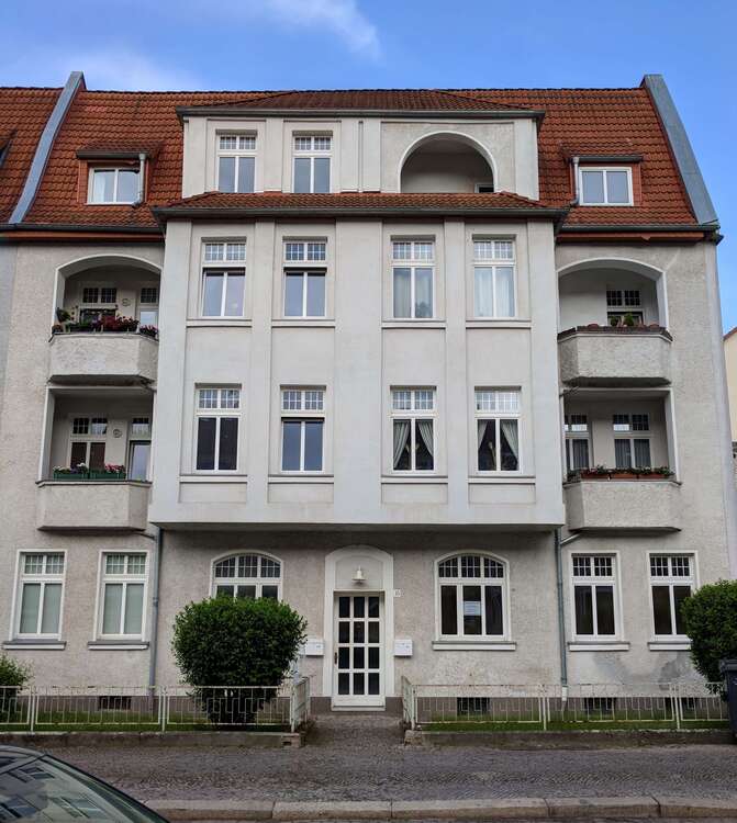 geräumige 3-Raum Wohnung mit Balkon & Badewanne * Einbauküche möglich - Magdeburg