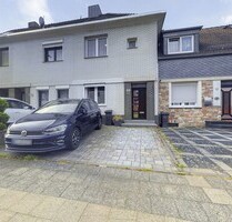 Kohlscheid - Gepflegtes Einfamilienhaus mit 3 Zimmern, Kamin und ausgebautem Dachstudio - Herzogenrath