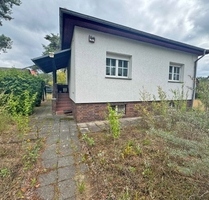 schönes Baugrundstück mit kleinem Bestandshaus - Eichwalde