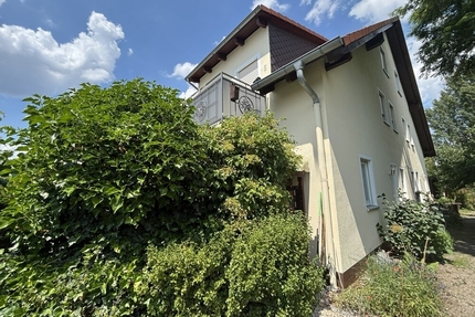 Wohnen wie im eigenen Haus: Gepflegtes Quattrohaus-Viertel (rechtlich Eigentumswohnung) in Coswig