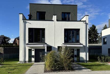 Doppelhaushälfte direkt am Wasser - OPEN HOUSE - am 18.4.26 von 11:00 bis 16:00 Uhr in Köpenick - Berlin