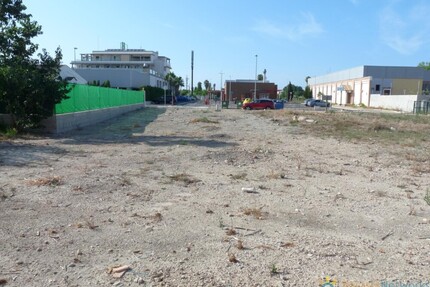 Grundstück in Oliva - 177.000,00&nbsp;EUR Kaufpreis, ca.&nbsp; 0,00&nbsp;m&sup2; in Oliva (PLZ: )