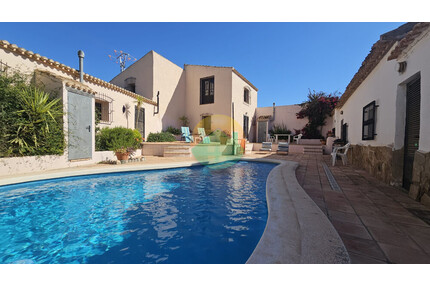 Finca, Strandhaus in Las Palas - 299.950,00&nbsp;EUR Kaufpreis, ca.&nbsp; 287,00&nbsp;m&sup2; in Las Palas (PLZ: )