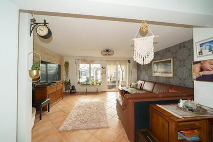 Gepflegtes Reihenmittelhaus in bevorzugter Lage und ruhiger Umgebung - Nürnberg 10809564000