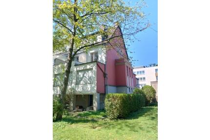 Komplettes Büro-Praxisgebäude mit Betriebswohnung in Top-Lage von Köln-Klettenberg zu vermieten