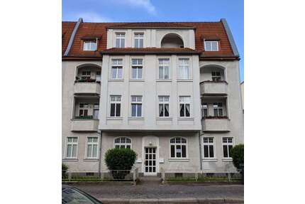 geräumige 3-Raum Wohnung mit Balkon & Badewanne * Einbauküche möglich - Magdeburg