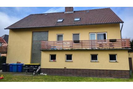 4-Familienhaus in Dransfeld mit 5 Garagen