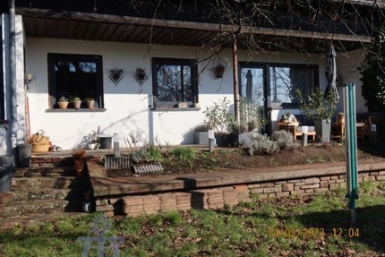 Großzügiges lichtdurchflutetes Zwei-Generationenhaus in schöner Stadtrandlage - Homburg