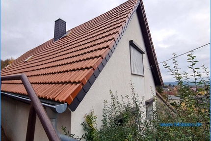 Zwangsversteigerung - Kleines Haus am Berg in Bornstedt