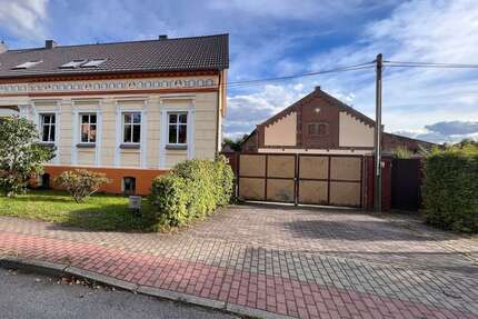 Haus zum Kaufen in Altlandsberg 1.090.000,00 € 183 m²