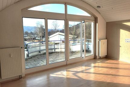 Provisionsfrei* 5 - Zi. Penthousefeeling 148 m² übers DG inkl. EBK & 2 Stpl & 17 m² Büro UG - Lorch