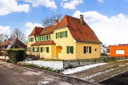 Bezaubernde Doppelhaushälfte mit liebevollen Details und Garage in Rottweil!
