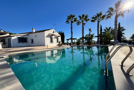 Villa in Fortuna - 525.000,00&nbsp;EUR Kaufpreis, ca.&nbsp; 185,00&nbsp;m&sup2; in Fortuna (PLZ: )